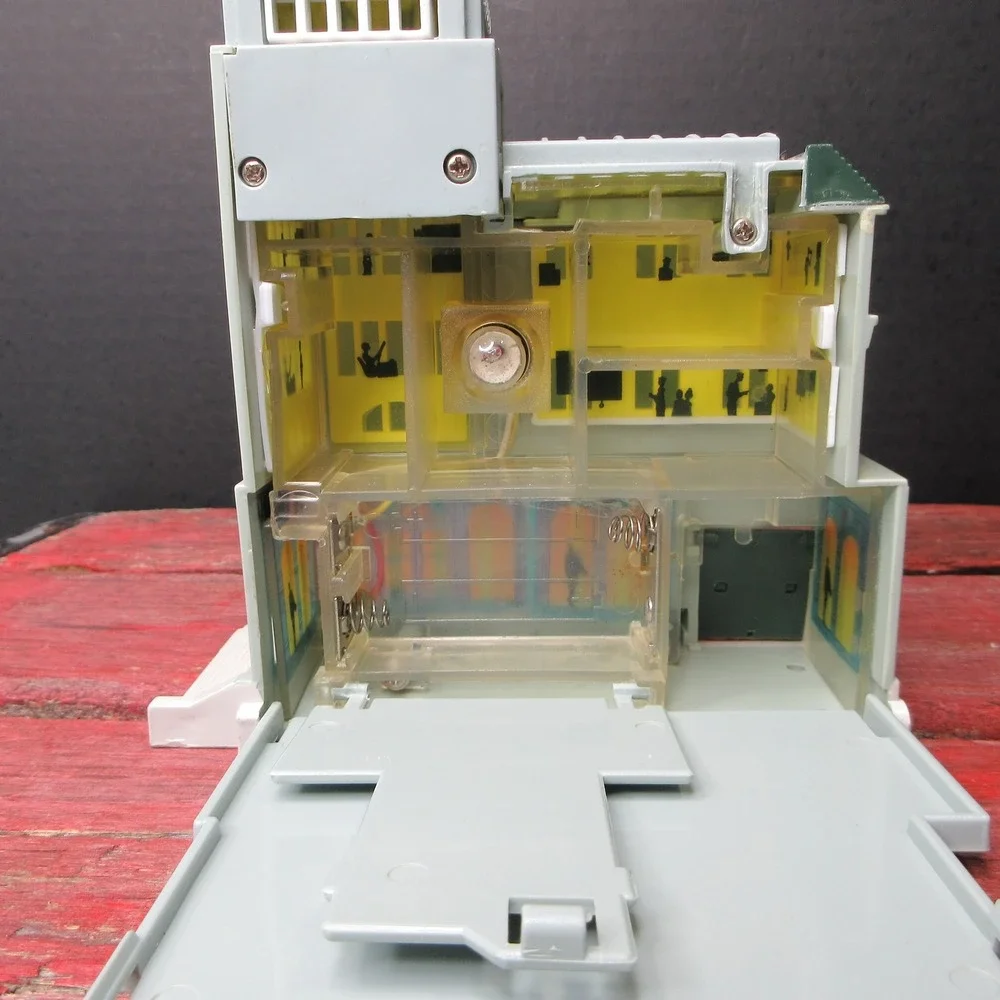 VTG 1989 Lewis Galoob Micro Machines Police Station Building Light-Up WORKS